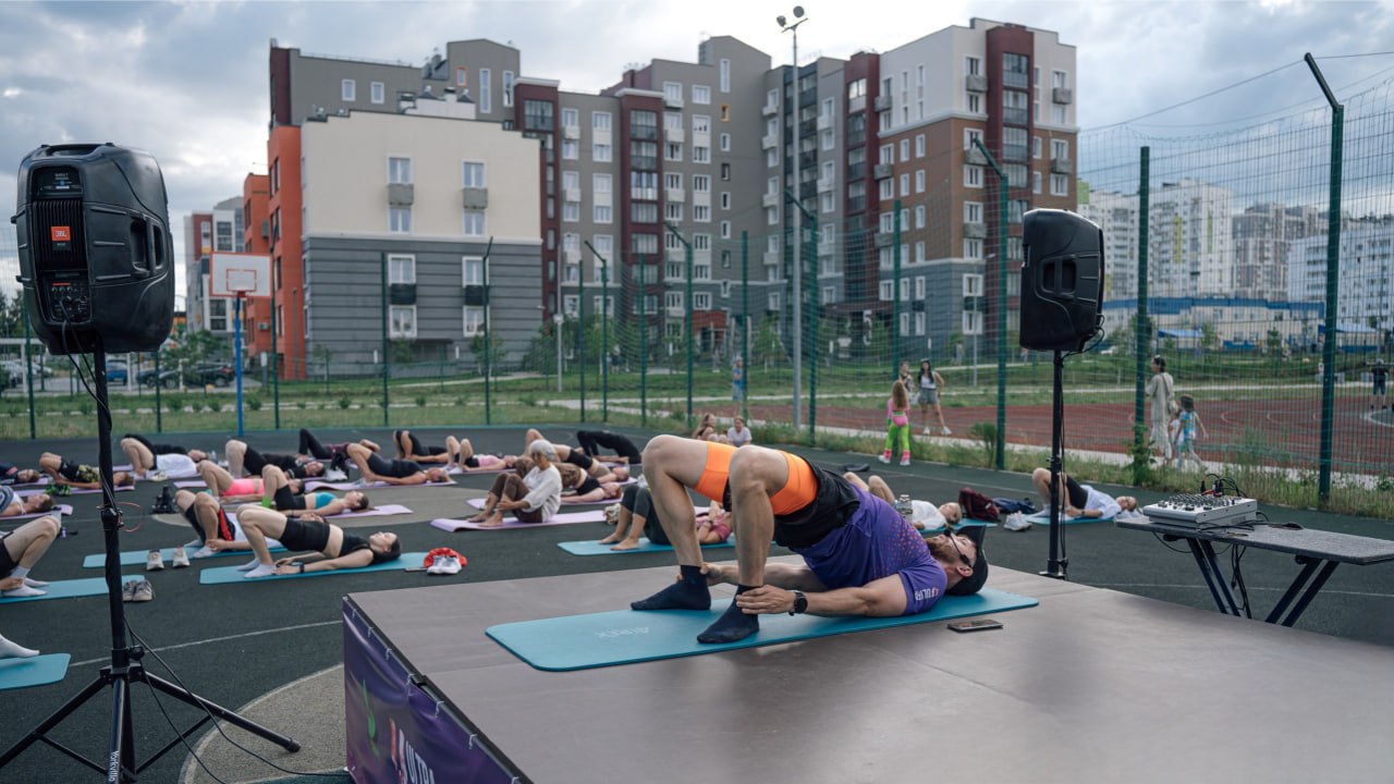 Растяжка и йога